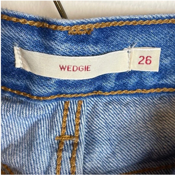 Levi's Wedgie Icon Jeans Size 26 - Picture 4 of 6